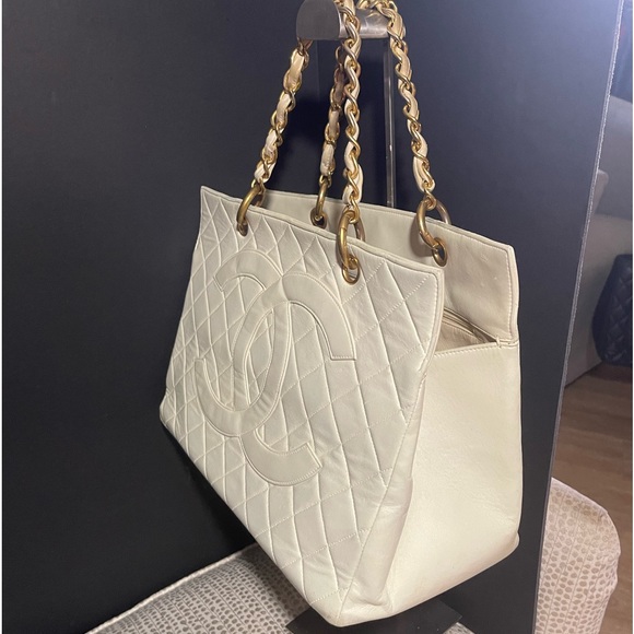 Authentic Chanel GST Tote - Picture 6 of 9
